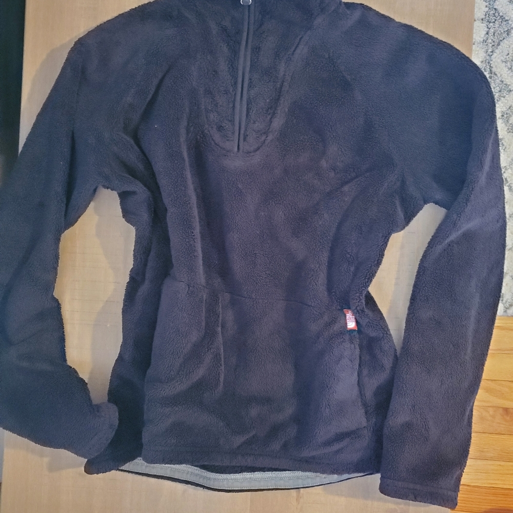 The North Face 1/4 zip